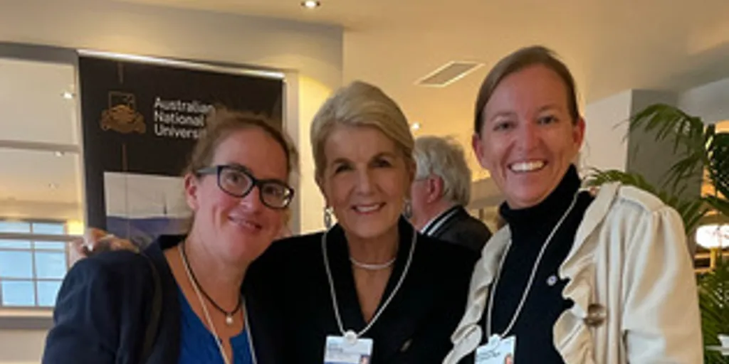 Kim with Julia Bishop and Melanie Bishop of Living Seawalls.