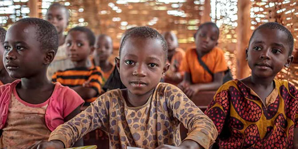 Back to school kit | Give a gift to help a child in need