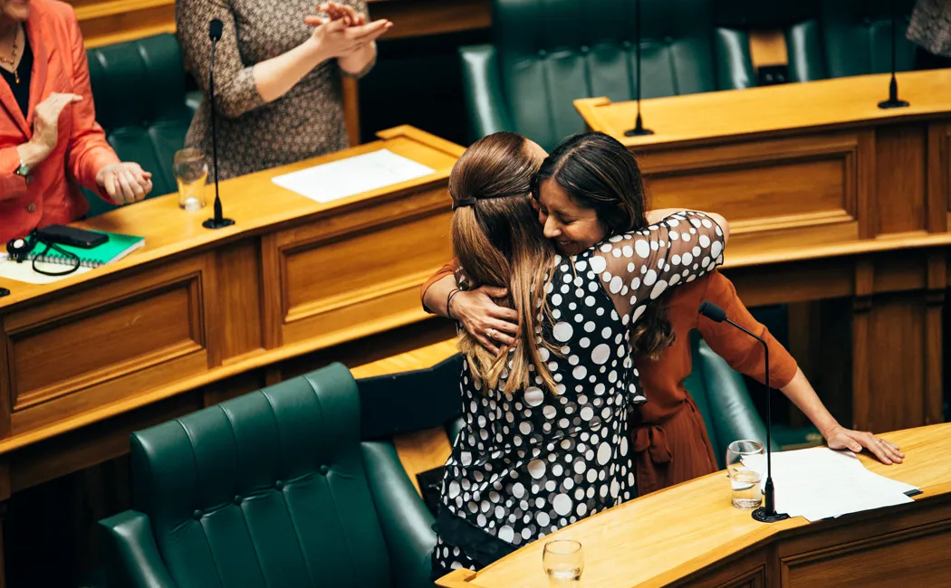 Rf1204931 37660042775 2C315f9820 K