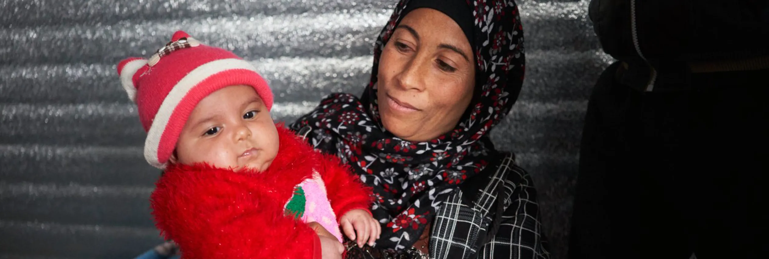 jordan_mother-and-child-in-winterised-shelter
