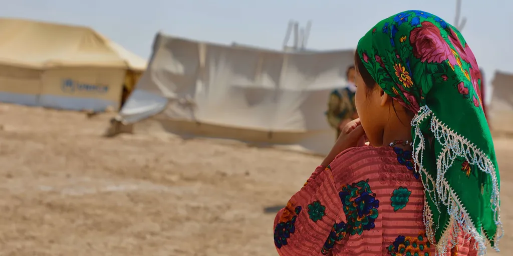 Afghan refugee girl